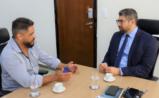 Secretário da Segurança Pública recebe superintendente da Abin em visita institucional