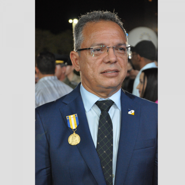 Secretário da Fazenda Donizeth Silva é condecorado com Medalha Tiradentes da Polícia Militar do Tocantins