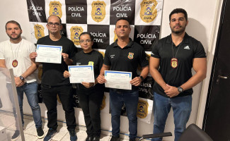 Delegados prestam homenagem a servidores por projeto destaque em premiação nacional de Boas Práticas em Segurança Pública