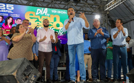 Em Crixás do Tocantins, governador Wanderlei Barbosa participa da Festa do Milho 