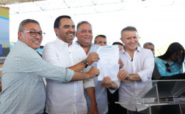 Governador Wanderlei Barbosa prestigia solenidade de entrega da nova frota de ônibus coletivos de Palmas