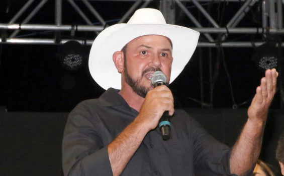 Governador Wanderlei Barbosa participa da programação de aniversário de Colméia e destaca potencial do município