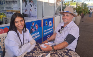 No segundo dia da Agrotins: SES-TO orienta sobre doações de órgãos, saúde do homem e saúde mental