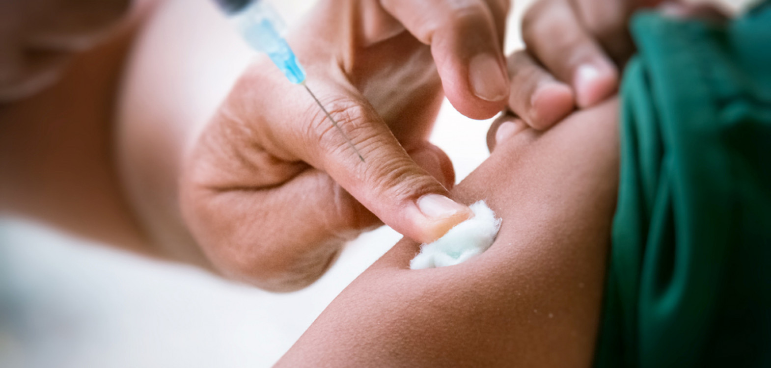 Vacinação é uma das formas de prevenção contra as hepatites