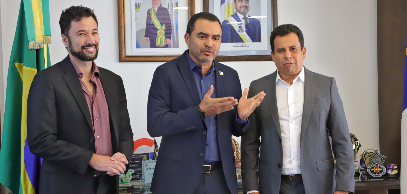 Governador Wanderlei Barbosa, em seu gabinete, durante o anúncio da oferta de 240 vagas em cursos de pós-graduação para professores da rede pública