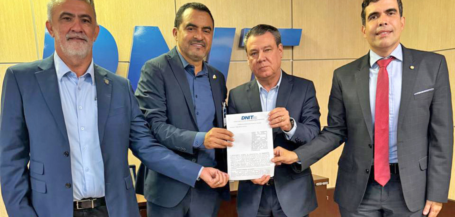 Governador Wanderlei Barbosa assinou acordo com o Dnit para manutenção de trechos de rodovias estaduais impactadas pela queda da ponte JK