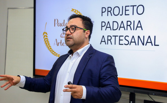 Governo do Tocantins avança na implantação do projeto Padaria Artesanal no programa Mãos que Criam, revitalizado pela primeira-dama Karynne Sotero