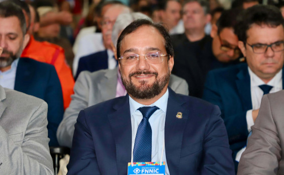 Em Fórum, governador Wanderlei Barbosa reforça parceria com ministro Jader Filho para fortalecer políticas de habitação no Tocantins