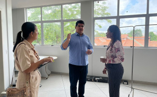 Em Augustinópolis, secretário Carlos Felinto acompanha funcionamento do Hospital Regional