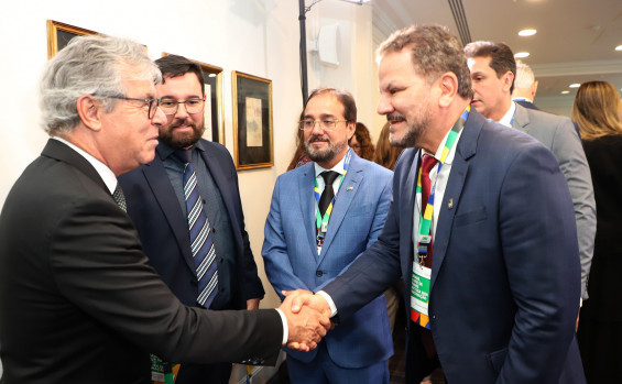 Em Paris, Governo do Tocantins busca fortalecer acordos bilaterais no Fórum Econômico Brasil-França
