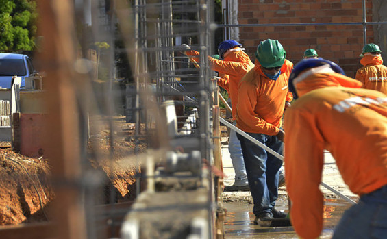 Tocantins está entre os cinco estados do Brasil que mais criaram empregos na construção civil em 2025 