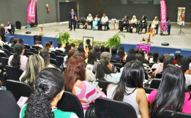 Em Araguaína, SecMulher coordena debate sobre estratégias de fortalecimento das políticas públicas para mulheres da região norte do estado