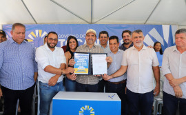 Governador Wanderlei Barbosa assina ordem de serviço de R$ 2,7 milhões para reforma de escola de Paranã e inicia o projeto Obra Toda Semana