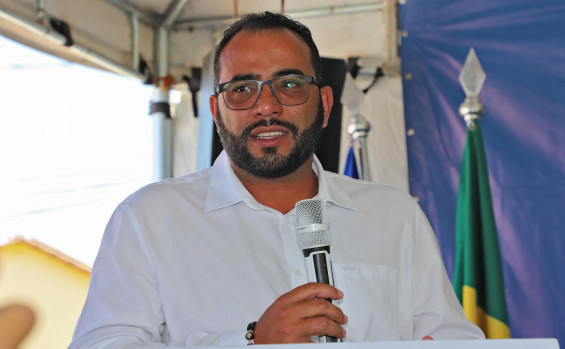Governador Wanderlei Barbosa assina ordem de serviço de R$ 2,7 milhões para reforma de escola de Paranã e inicia o projeto Obra Toda Semana
