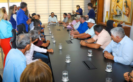Governador Wanderlei Barbosa recebe gestores municipais e determina ações para viabilizar pavimentação da TO-239

