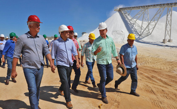 Programação em Nova Rosalândia também incluiu uma visita técnica à empresa tocantinense Calcário Milenium - Esequias Araújo/Governo do Tocantins