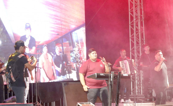 Com apoio do Governo do Tocantins, Couto Magalhães inicia temporada de praia 2025 com shows e estrutura para receber turistas