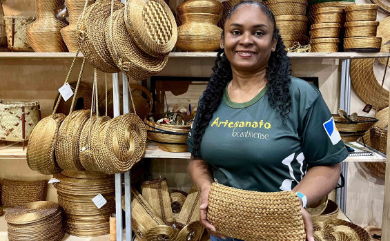 Com apoio do Governo do Tocantins, artesanato do estado movimenta quase R$ 124 mil nos cinco primeiros dias da Fenearte 2025