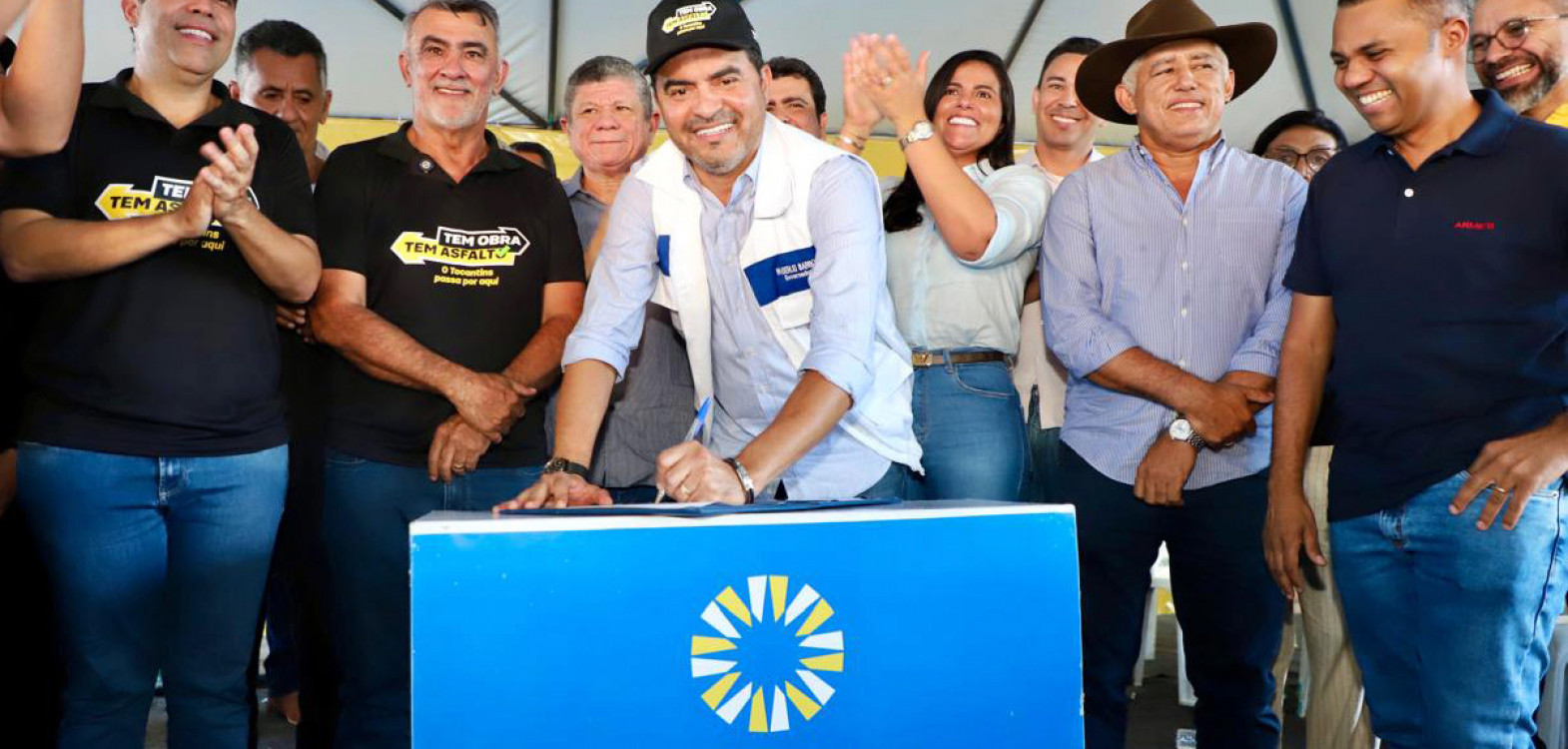 Governador Wanderlei Barbosa assina Ordem de Serviço que autoriza o início das obras de pavimentação da TO-20, em Centenário