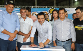 Com investimento de R$ 1,4 milhão, governador Wanderlei Barbosa assina Ordem de Serviço para reforma de escola em Recursolândia