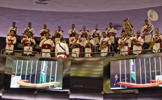 A homenagem aos 90 anos do programa A Voz do Brasil foi marcada pela apresentação da Banda do Exército, que executou a abertura da ópera O Guarani, de Carlos Gomes, trilha tradicional do programa - Vinícius Santa Rosa/Governo do Tocantins