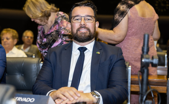 O titular da Secom, Márcio Rocha, representou o Governo do Tocantins na sessão solene que celebrou os 90 anos do programa A Voz do Brasil - Vinícius Santa Rosa/Governo do Tocantins