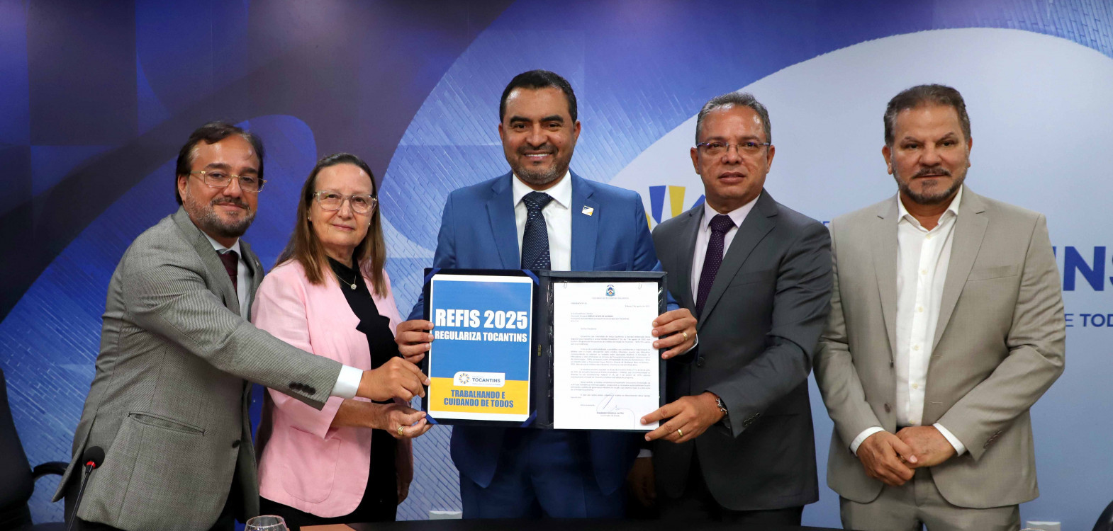 Governador Wanderlei Barbosa durante o lançamento oficial do Refis 2025, no Palácio Araguaia, em Palmas