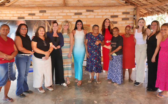 Lideranças comunitárias e demais autoridades participaram da programação na comunidade quilombola Mumbuca, no Jalapão - Loise Maria/Governo do Tocantins
