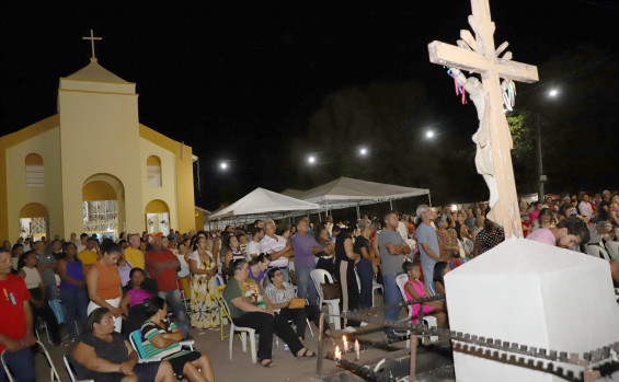 Em gesto de fé e respeito à tradição, governador Wanderlei Barbosa prestigia show do padre Fábio de Melo no Santuário do Senhor do Bonfim 