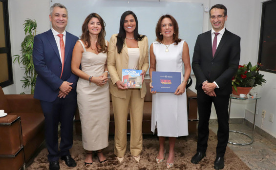Representantes das Defensorias do Tocantins, Goiás e Mato Grosso reunidos durante a solenidade - Loise Maria/Governo do Tocantins