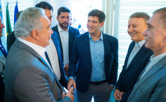 Governador em exercício Laurez Moreira recebe prefeito de Recife, João Campos, para intercâmbio federativo e troca de boas práticas em gestão pública 