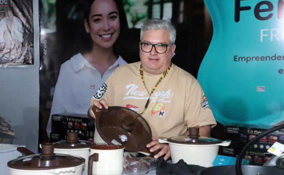 Governador em exercício Laurez Moreira destaca importância da industrialização do Tocantins em abertura de feira de negócios