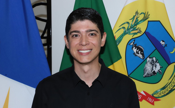 Governador em exercício Laurez Moreira destaca importância da industrialização do Tocantins em abertura de feira de negócios
