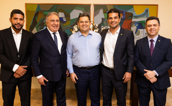 Em Brasília, governador Laurez Moreira garante apoio do Congresso Nacional ao Tocantins