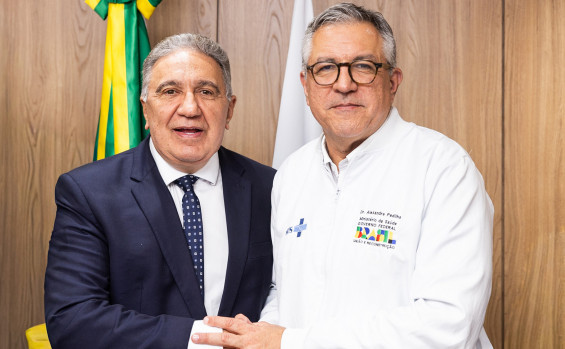 Governador Laurez Moreira reforça compromisso com a saúde em reunião com ministro Alexandre Padilha