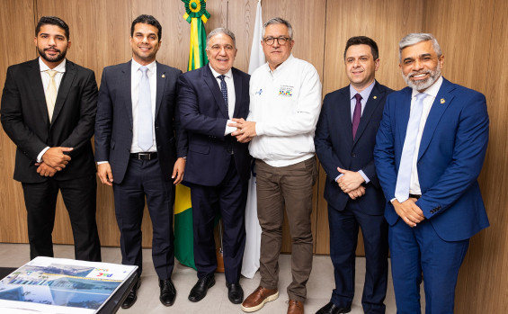 Governador Laurez Moreira reforça compromisso com a saúde em reunião com ministro Alexandre Padilha