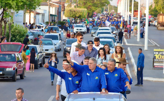 Governador Laurez Moreira prestigia 2ª ExpoCristal e ressalta importância das tradições tocantinenses