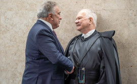 Governador Laurez Moreira prestigia posse do ministro Edson Fachin na presidência do STF