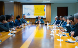 Governador Laurez Moreira apresenta resultados fiscais à Assembleia Legislativa e detalha medidas que preveem redução do déficit para R$ 150 milhões