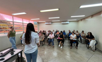 Oficina fortalece SES debate cuidados materno e infantil