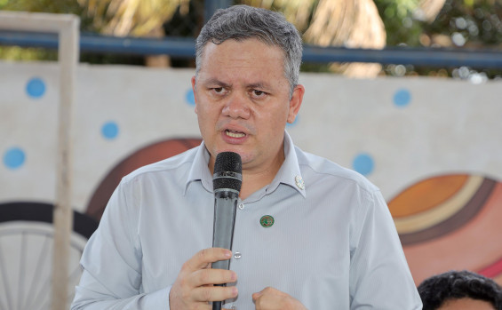 Em Couto Magalhães, governador Laurez Moreira participa de mutirão de documentação para mulheres do campo e reforça apoio à agricultura familiar