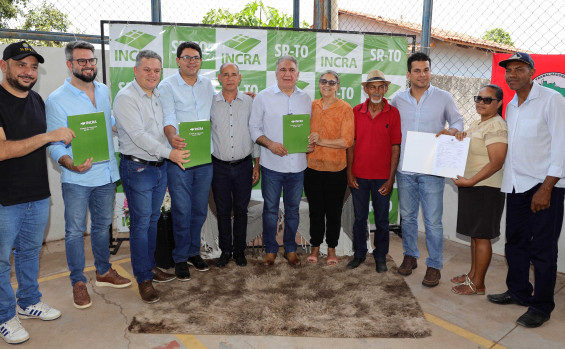Em Couto Magalhães, governador Laurez Moreira participa de mutirão de documentação para mulheres do campo e reforça apoio à agricultura familiar