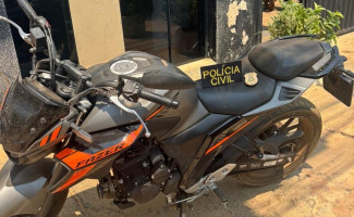Motocicleta roubada é recuperada pela Polícia Civil em matagal na região sul de Palmas