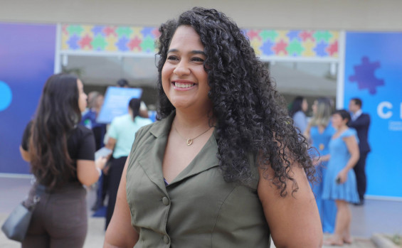 Débora Barbosa, mãe de duas crianças com TEA, acompanhou a inauguração do espaço e destacou que o momento é um grande sonho realizado - Adilvan Nogueira/Governo do Tocantins