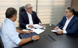 Governador Laurez Moreira pede celeridade nas obras do aeródromo de São Félix do Tocantins
