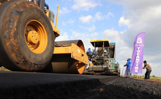 Governador Laurez Moreira vistoria obras de infraestrutura no Bico do Papagaio
