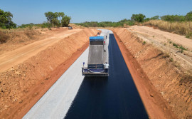 Em Gurupi, Governo do Tocantins conclui 93% da pavimentação do Trevo da Praia e prevê entrega para novembro