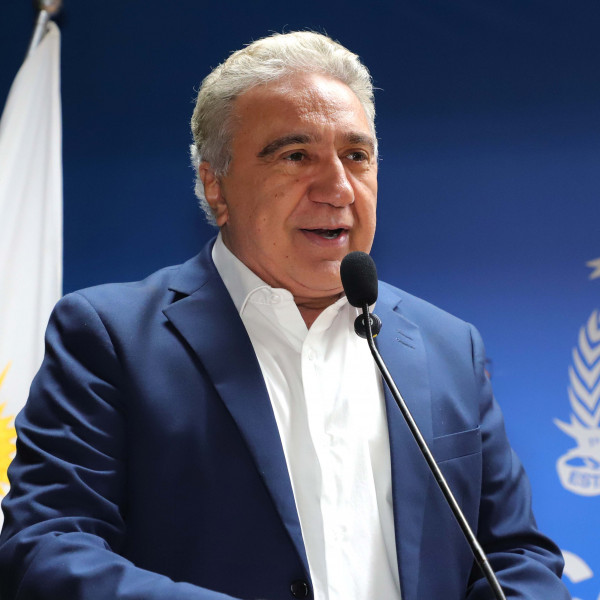 Governador Laurez Moreira prorroga até 15 de dezembro o prazo para pagamento do IPVA 2025