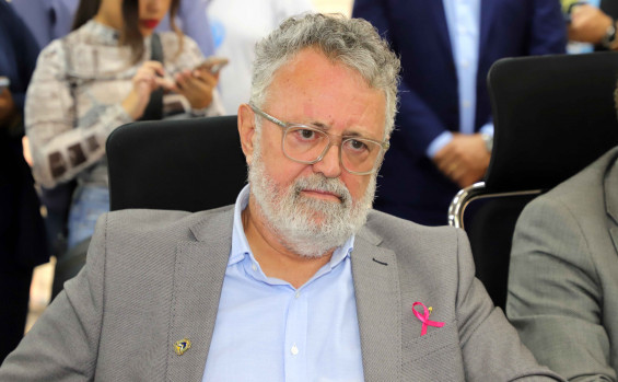 Governador Laurez Moreira anuncia força-tarefa para agilizar análise de mais de 4,6 mil processos de licenciamento ambiental