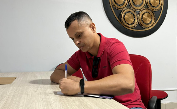 Com apoio do Governo do Tocantins, obra de autor tocantinense é destinada às bibliotecas públicas do estado